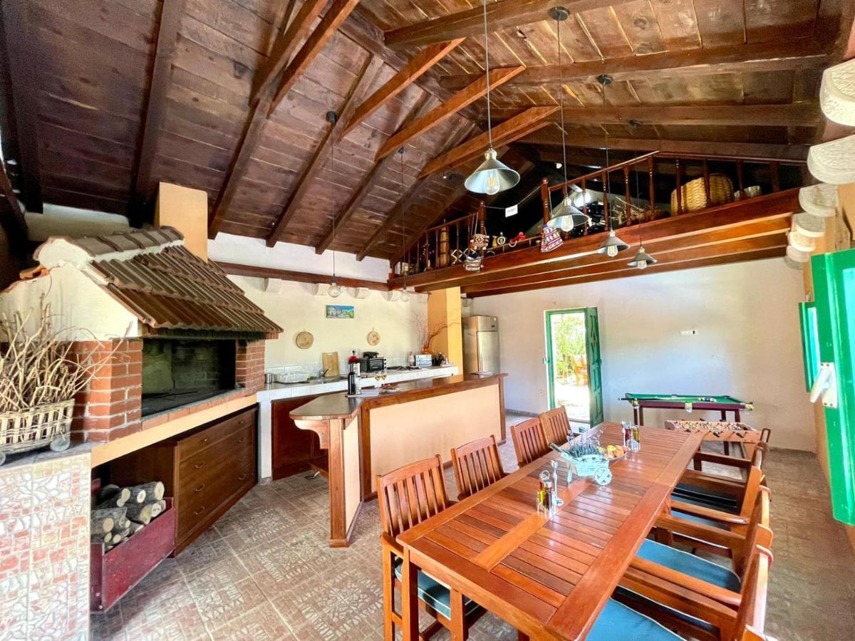 Villa Sagosde With Swimming Pool And Mini Golf Zagvozd Esterno foto