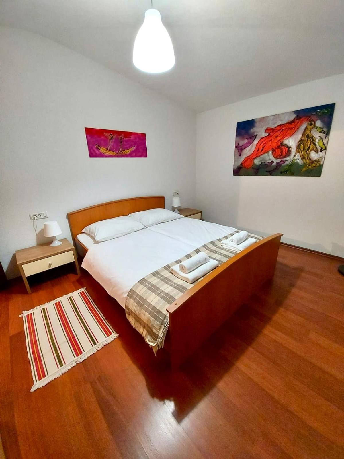Villa Sagosde With Swimming Pool And Mini Golf Zagvozd Esterno foto